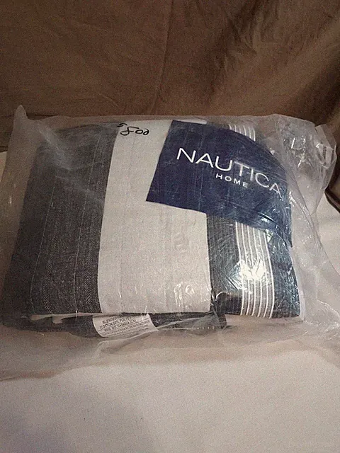 Nautica Ardmoore Quilt & Sham Bedding Set Gray Striped Twin Size Washable Cotton