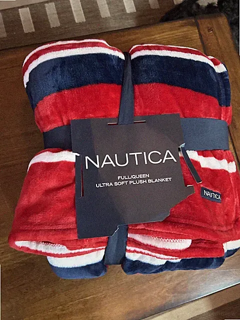 Nautica Full/queen Ultra Soft Plush Blanket Red Blue White NEW