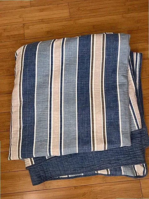 Nautica Quilt Queen Navy Blue White Stripe Reversible 90x90 Cotton