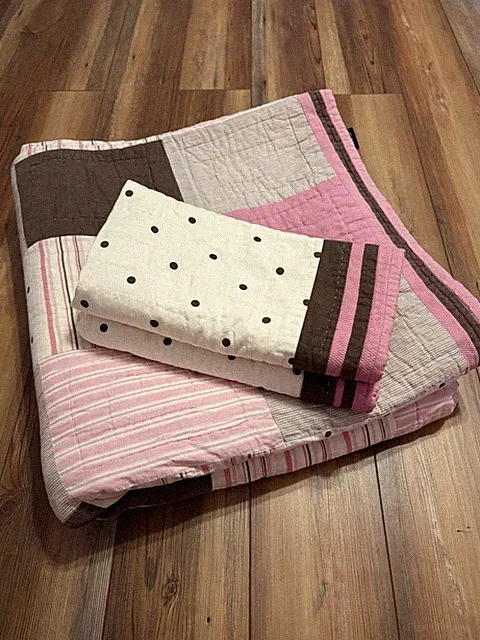 Nautica ‘Savannah’ Full/Queen Quilt With 2 Euro shams
