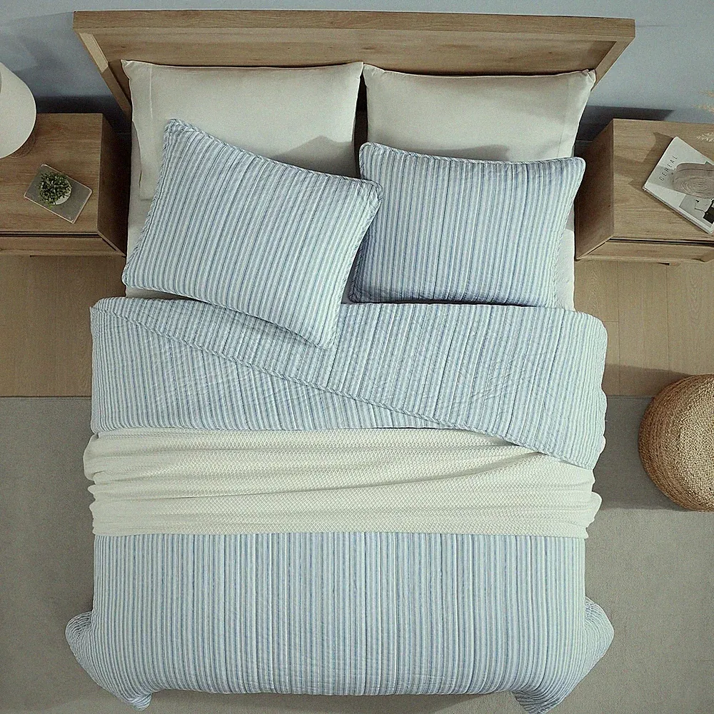 Nautica - Twin Quilt Set, Reversible Cotton Bedding with Matching Sham Blue