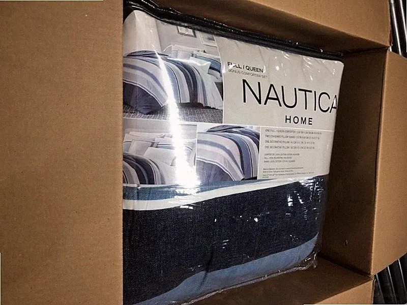 Nautica Westport Reversible Comforter Set Full/Queen Size Blue White Stripes